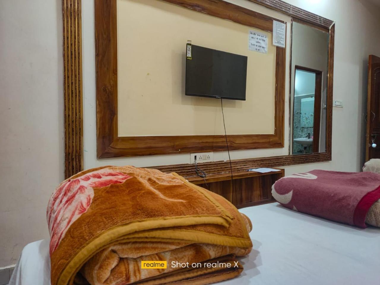 Hotel Pleasure Landmark Ujjain Exterior foto